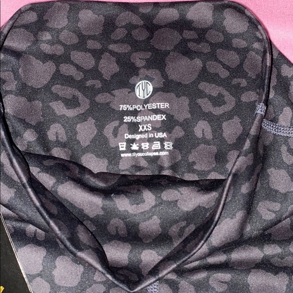 Til you collapse Shorts - Picture 3 of 4